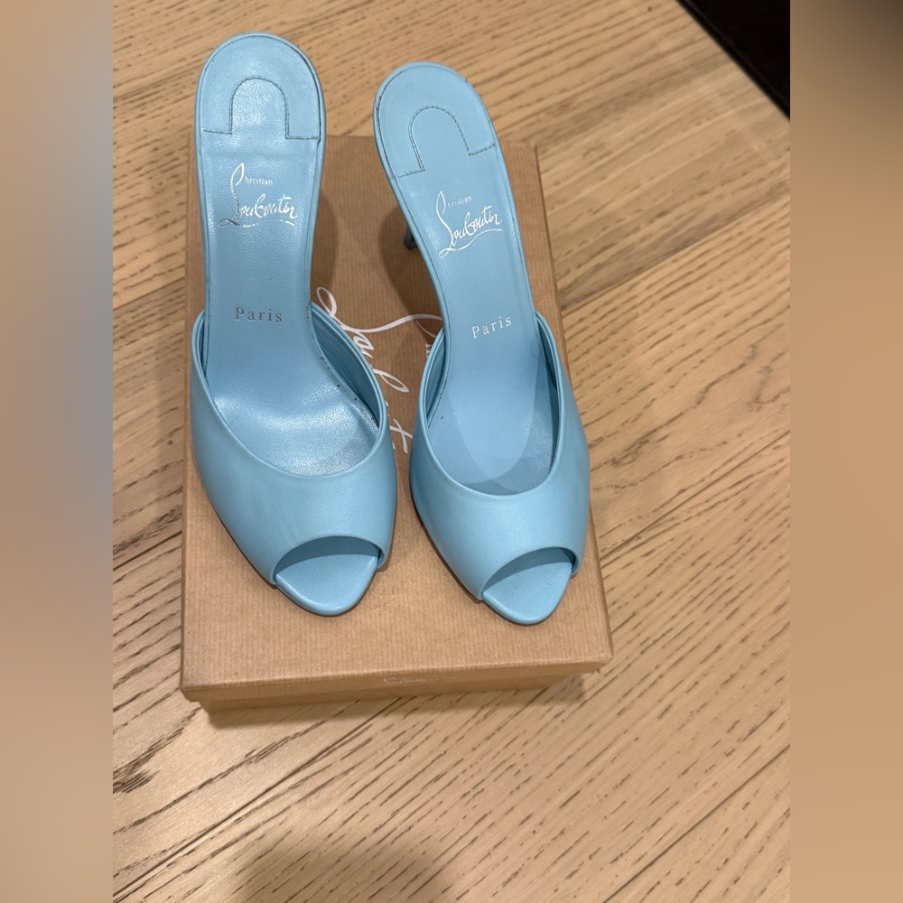 Christian Louboutin Me Dolly’s